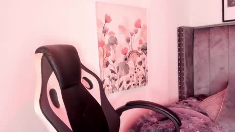 Alaia Carter online show from 23, 12, 2025