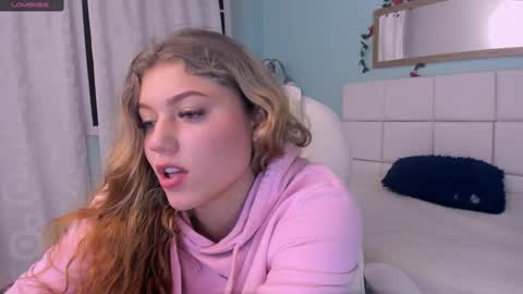 Alaia online show from 28, 2, 2025