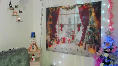 Snapshot of alaia_love77 chatting on 21, 12, 2024 Alaia online show from 21, 12, 2024