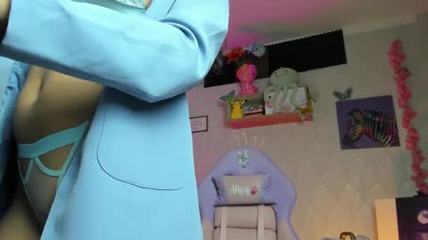 Snapshot of alaia_love77 chatting on 12, 9, 2025 Alaia online show from 12, 9, 2025