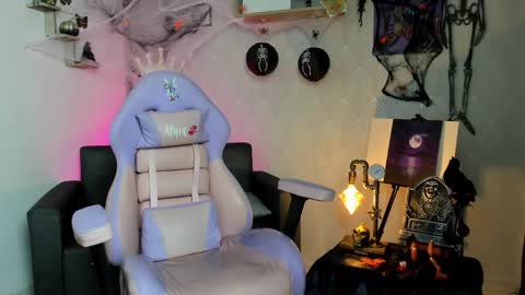 Snapshot of alaia_love77 chatting on 11, 10, 2025 Alaia online show from 11, 10, 2025