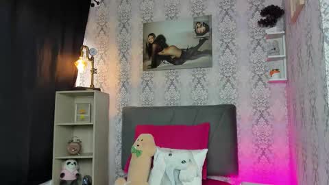 Snapshot of alaia_love77 chatting on 12, 10, 2025 Alaia online show from 12, 10, 2025