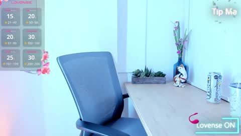 Snapshot of alaiaguerra chatting on 15, 9, 2025 alaiaguerra online show from 15, 9, 2025