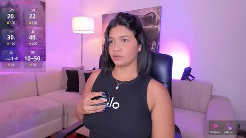 Snapshot of alaiia7 chatting on 14, 10, 2025 Alaia online show from 14, 10, 2025