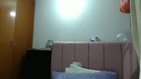 Snapshot of alaina_blessed chatting on 14, 12, 2025 alaina_blessed online show from 14, 12, 2025