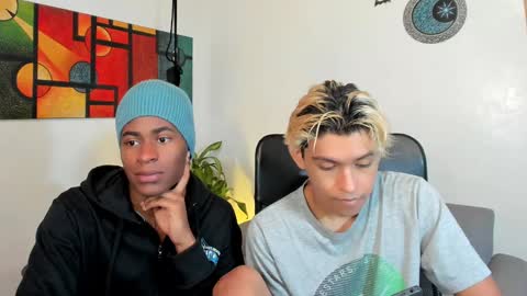 Alan and Criss - WE JUST FRIENDS WITH BENEFITS BOTH VERS online show from 2, 2, 2025