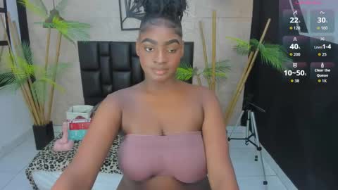 Snapshot of alana_bonny chatting on 12, 9, 2025 Alana online show from 12, 9, 2025