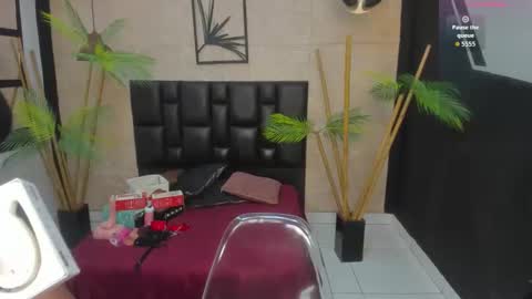 Snapshot of alana_bonny chatting on 13, 9, 2025 Alana online show from 13, 9, 2025