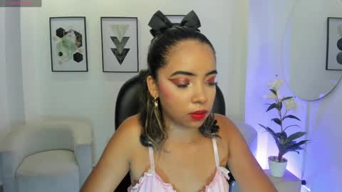 alana  online show from 10, 4, 2026