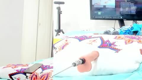 Alana online show from 28, 9, 2025