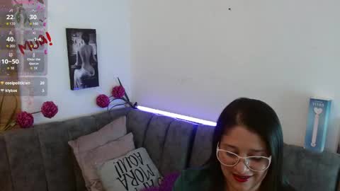 Snapshot of alana_steel_1 chatting on 22, 4, 2026 Alana online show from 22, 4, 2026