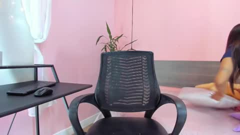 Snapshot of alana_suares chatting on 9, 9, 2025 Alana online show from 9, 9, 2025