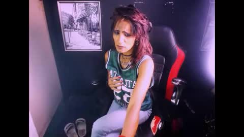 Snapshot of alanadelray chatting on 4, 12, 2025 alanadelray online show from 4, 12, 2025