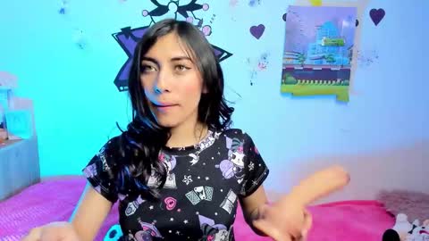 Snapshot of alanalois_ chatting on 18, 9, 2025 ALANA Please follow me online show from 18, 9, 2025