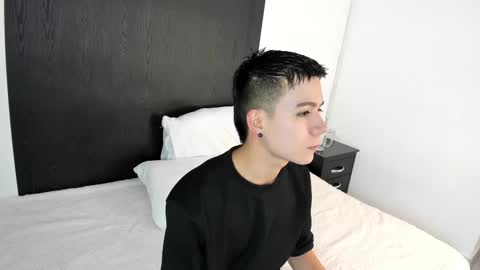 alanblack1 online show from 7, 2, 2025