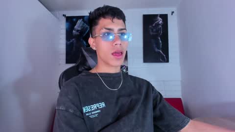 alannaughty_ online show from 2, 1, 2025