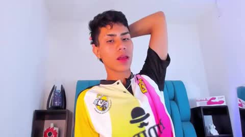 alannaughty_ online show from 15, 1, 2025