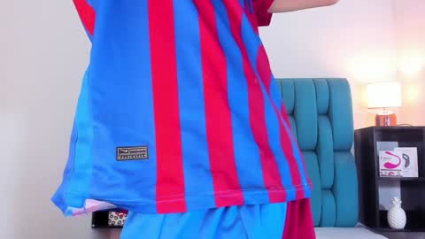 alannaughty_ online show from 21, 1, 2025