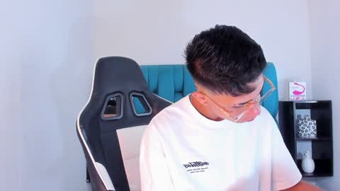 alannaughty_ online show from 26, 1, 2025