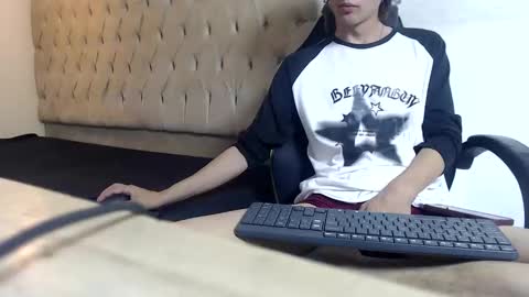 Snapshot of alantrickz365 chatting on 17, 11, 2025 alantrickz365 online show from 17, 11, 2025