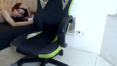 Snapshot of alantrickz365 chatting on 17, 11, 2025 alantrickz365 online show from 17, 11, 2025