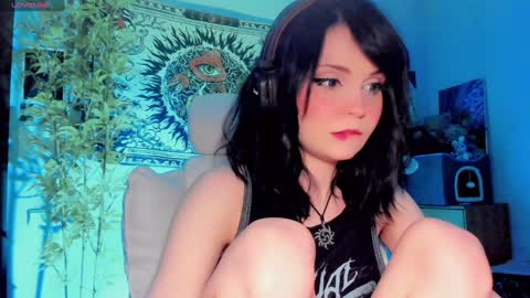 Snapshot of alaska_chan_ chatting on 28, 1, 2025 alaska_chan_ online show from 28, 1, 2025