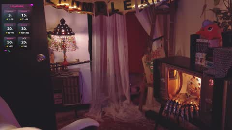 Snapshot of alaskagrace chatting on 12, 9, 2025 Alaska Grace online show from 12, 9, 2025