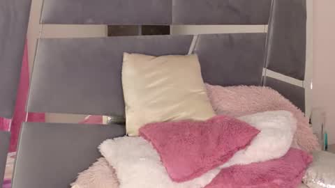 Snapshot of alba_grey chatting on 28, 1, 2025 alba online show from 28, 1, 2025