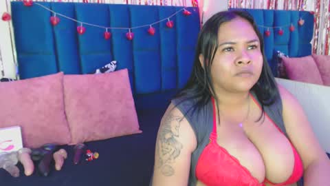Snapshot of alba_sex10 chatting on 4, 3, 2025 alba online show from 4, 3, 2025