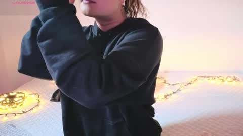 alba_toro535670 online show from 13, 4, 2026