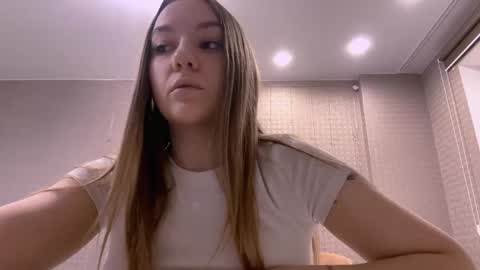 Bella online show from 24, 4, 2026