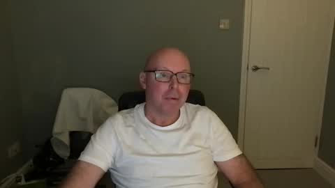 Snapshot of alc300170 chatting on 10, 11, 2025 alc300170 online show from 10, 11, 2025