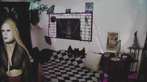 Snapshot of alchemymistic chatting on 10, 2, 2025 Mistic witch online show from 10, 2, 2025