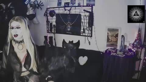 Snapshot of alchemymistic chatting on 13, 9, 2025 Mistic witch online show from 13, 9, 2025