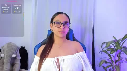 Snapshot of aleaa_ chatting on 17, 10, 2025 aleaa online show from 17, 10, 2025