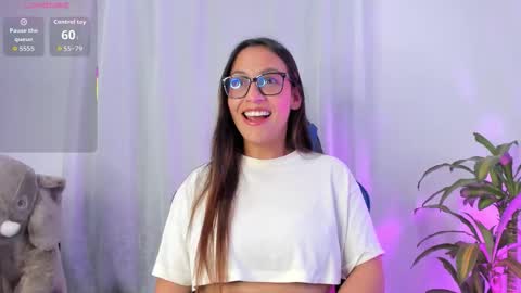 Snapshot of aleaa_ chatting on 1, 11, 2025 aleaa online show from 1, 11, 2025