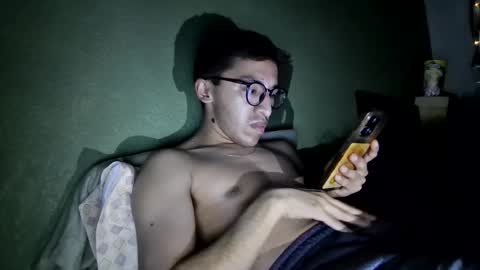 Snapshot of aleexrune chatting on 8, 10, 2025 aleexrune online show from 8, 10, 2025