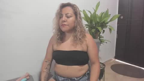 Snapshot of aleja_lollipop chatting on 15, 9, 2025 Aleja online show from 15, 9, 2025