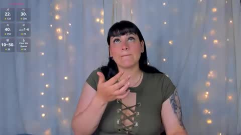 Snapshot of aleja_rossi chatting on 25, 10, 2025 Aleja online show from 25, 10, 2025