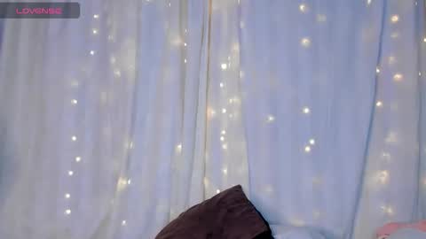 Snapshot of aleja_rossi chatting on 29, 11, 2025 Aleja online show from 29, 11, 2025