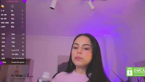 Alejandra online show from 4, 11, 2025