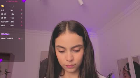 Alejandra online show from 7, 2, 2026