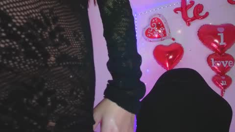 Aleja Harker  online show from 3, 2, 2025