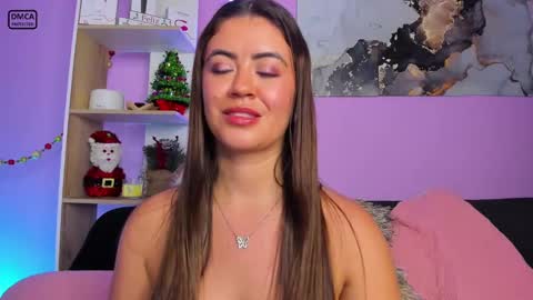 Aleja Moore online show from 2, 1, 2025