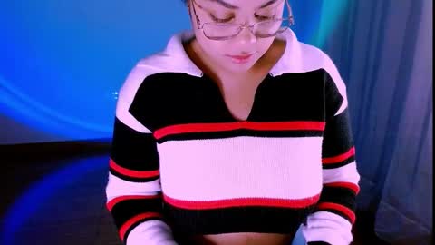 Snapshot of alejandra_conde chatting on 9, 10, 2025 Alejandra online show from 9, 10, 2025