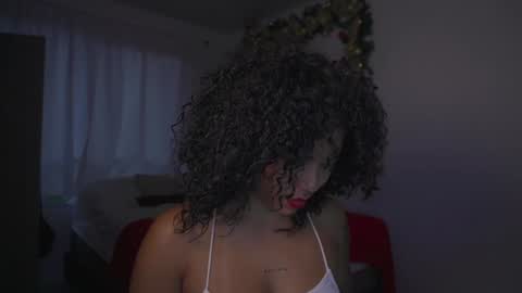 Snapshot of alejandra_kiss98 chatting on 24, 12, 2024 O.F alejandra h1998 stream 300 pm - 1100 pm online show from 24, 12, 2024