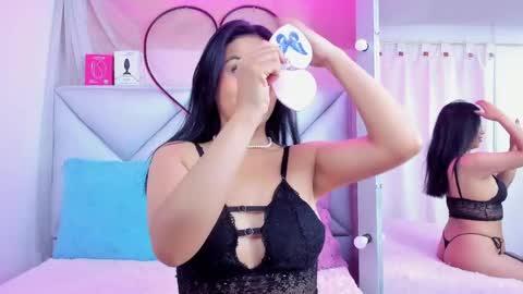alejandra_lee19 online show from 28, 5, 2026