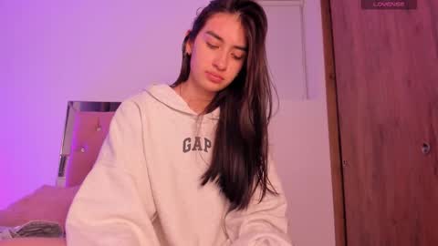 alejandraaa_ online show from 21, 9, 2025