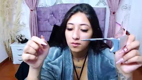 Snapshot of alejandracastr chatting on 18, 10, 2025 ALEJANDRA online show from 18, 10, 2025
