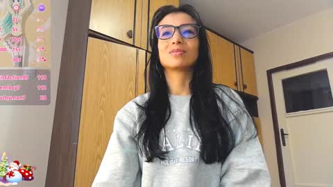 Alejandra online show from 3, 1, 2025